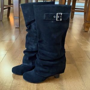 Beautiful suede boots